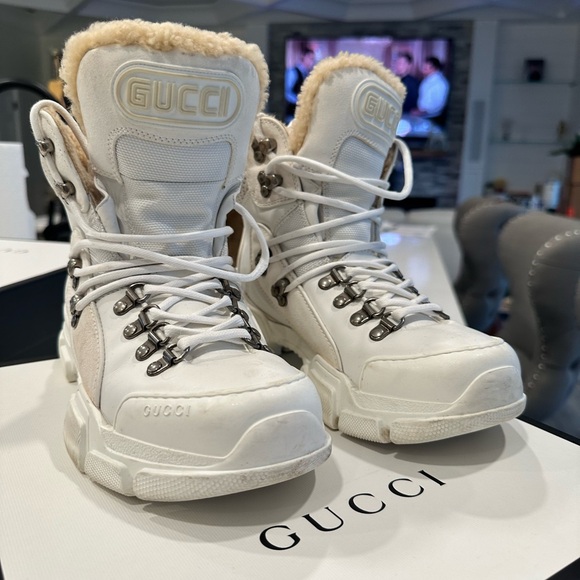 Gucci Ankle Fur Boots used twice - Picture 4 of 5